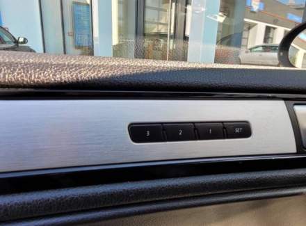 Volkswagen - Touareg