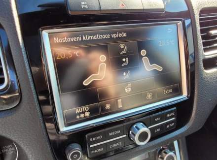 Volkswagen - Touareg