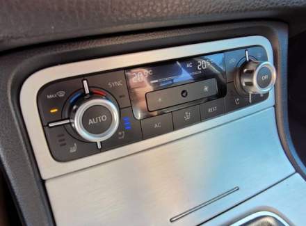 Volkswagen - Touareg