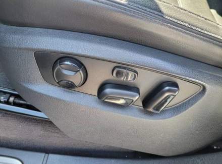 Volkswagen - Touareg