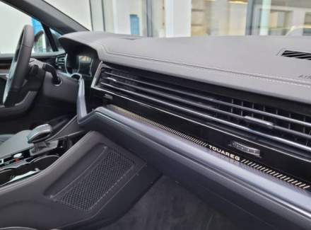 Volkswagen - Touareg