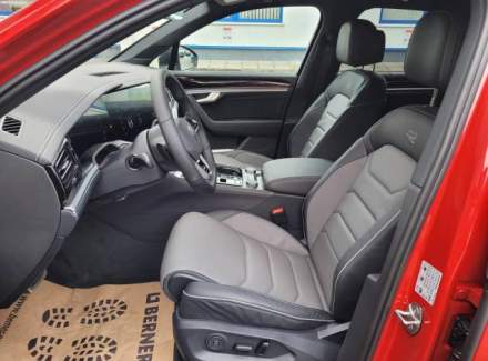 Volkswagen - Touareg