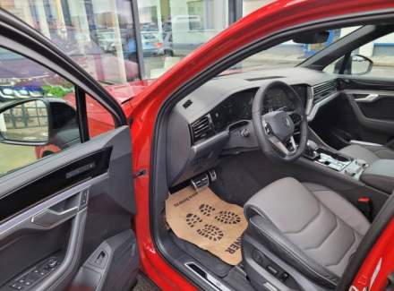 Volkswagen - Touareg