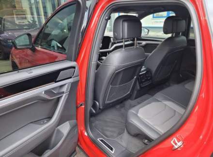 Volkswagen - Touareg