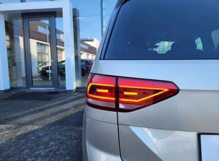 Volkswagen - Touran