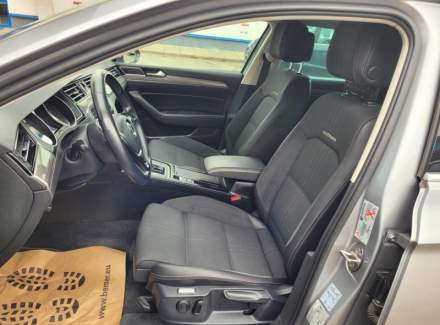 Volkswagen - Passat