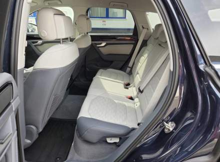 Volkswagen - Touareg