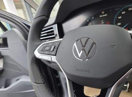 Volkswagen - Touareg