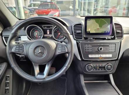 Mercedes-Benz - GLS