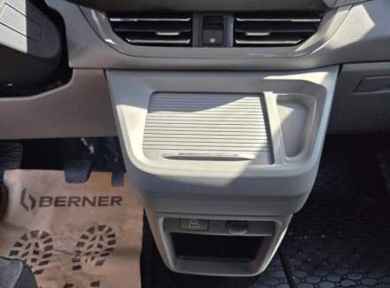 Volkswagen - Caravelle