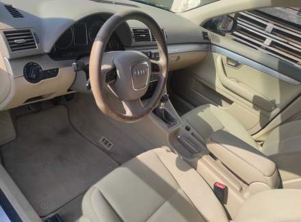 Audi - A4