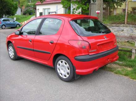 Peugeot - 206