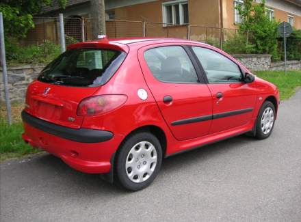Peugeot - 206