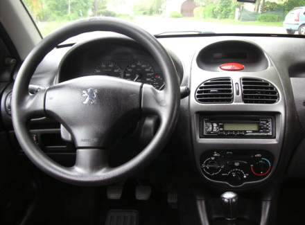 Peugeot - 206