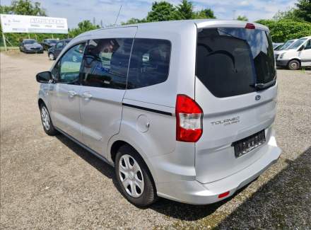 Ford - Tourneo Courier