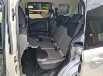 Ford - Tourneo Courier