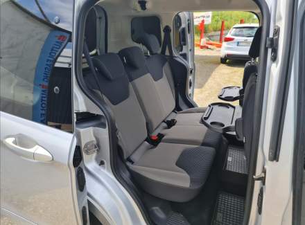 Ford - Tourneo Courier