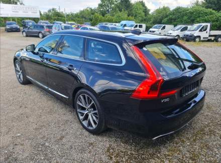 Volvo - V90