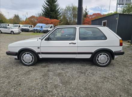 Volkswagen - Golf