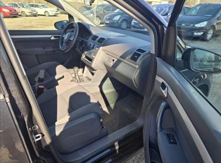 Volkswagen - Touran