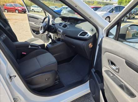 Renault - Scenic