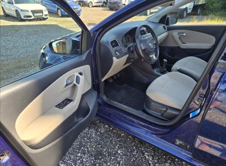 Volkswagen - Polo