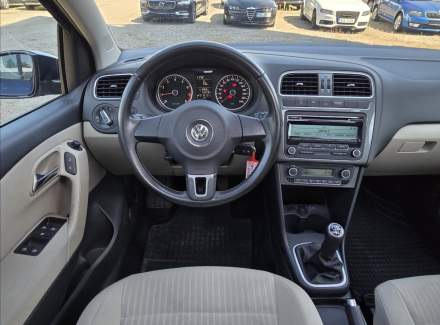 Volkswagen - Polo