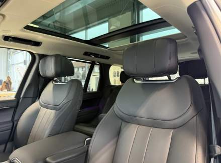 Land Rover - Range Rover