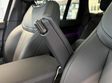 Land Rover - Range Rover