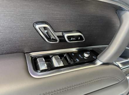 Land Rover - Range Rover