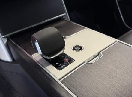 Land Rover - Range Rover