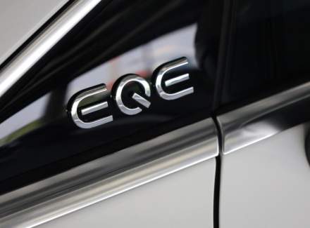 Mercedes-Benz - EQE