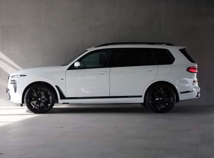 BMW - X7