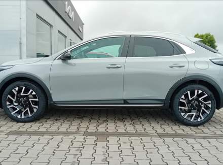 Kia - XCeed