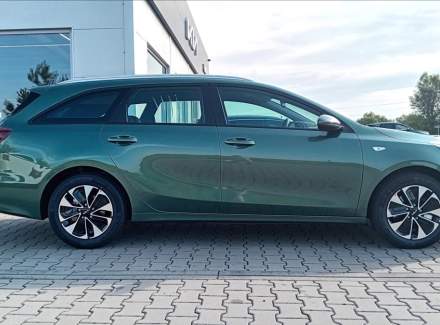 Kia - Cee'd