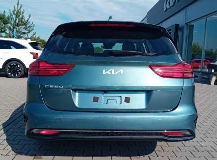 Kia - Cee'd