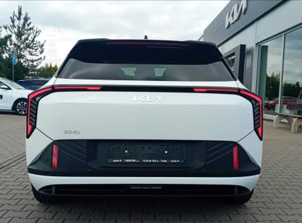 Kia - EV4
