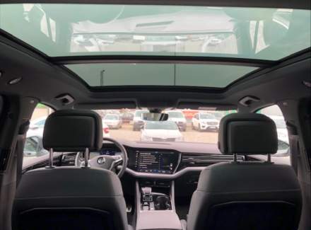 Volkswagen - Touareg