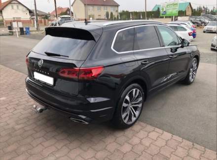 Volkswagen - Touareg