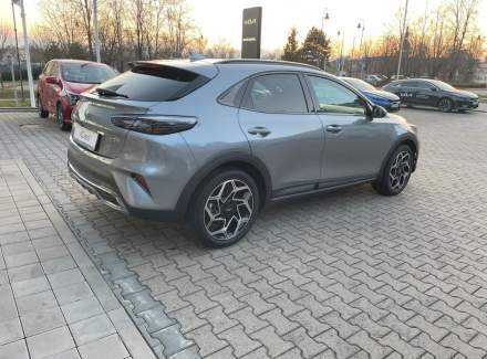 Kia - XCeed