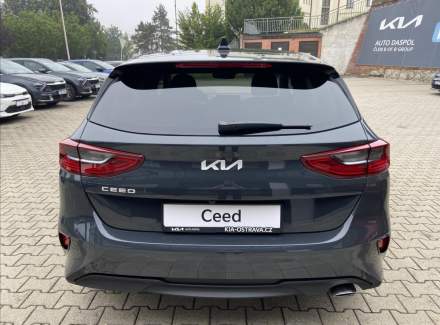 Kia - Cee'd