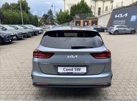Kia - Cee'd