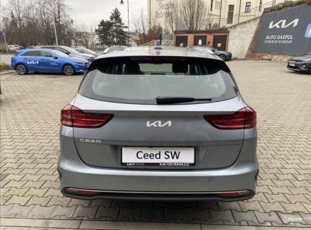 Kia - Cee'd