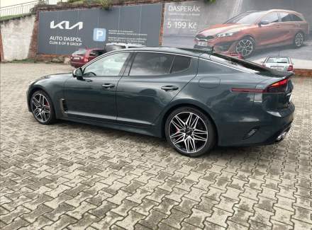 Kia - Stinger