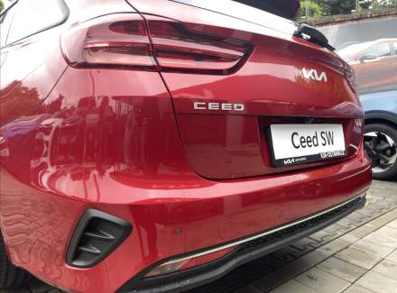 Kia - Cee'd