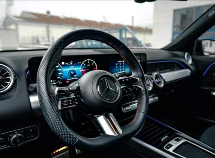 Mercedes-Benz - GLB