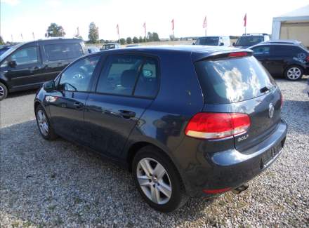Volkswagen - Golf