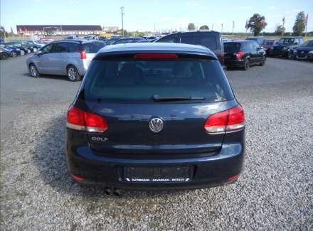 Volkswagen - Golf