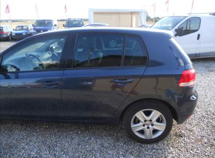 Volkswagen - Golf