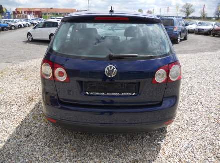 Volkswagen - Golf